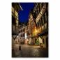 Preview: Kopfsteingepflasterte Gasse, Fachwerkhäuser, Laternen, Blumenkästen - Altstadt.