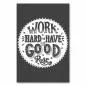 Preview: "Arbeite hart...", Typografie: Schwarz-Weiß auf Grau, Work-Life-Balance. Preview: "Arbeite hart...", Typografie: Schwarz-Weiß auf Grau, Work-Life-Balance.