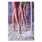 Preview: Fokus auf die Beine von drei Balletttänzerinnen in Spitzenschuhen. Sie stehen an einer weißen Ballettstange. Preview: Fokus auf die Beine von drei Balletttänzerinnen in Spitzenschuhen. Sie stehen an einer weißen Ballettstange.