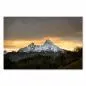 Preview: Schneebedeckte Berggipfel im warmen Licht des Sonnenuntergangs - ein atemberaubendes Panorama. Preview: Schneebedeckte Berggipfel im warmen Licht des Sonnenuntergangs - ein atemberaubendes Panorama.