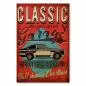 Preview: Ein Vintage-Schild mit der Aufschrift "Classic Garage", darauf abgebildet: Werkzeuge & Oldtimer. Preview: Ein Vintage-Schild mit der Aufschrift "Classic Garage", darauf abgebildet: Werkzeuge & Oldtimer.