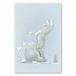 Preview: Elefant tollt mit Hasen im Schnee - verspielte Winterillustration.