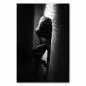 Preview: Eine sinnliche Frau in einem Lichtstrahl - eine ästhetische Schwarz-Weiß-Fotografie. Preview: Eine sinnliche Frau in einem Lichtstrahl - eine ästhetische Schwarz-Weiß-Fotografie.