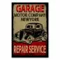 Preview: Ein schwarzes Oldtimer-Auto vor einem Werkstatt-Hintergrund. "Garage New York" steht daneben. Preview: Ein schwarzes Oldtimer-Auto vor einem Werkstatt-Hintergrund. "Garage New York" steht daneben.