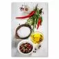 Preview: Frische Kräuter, Knoblauch, Chili und Gewürze auf hellem Holztisch, lädt zu kulinarischen Erlebnissen ein. Preview: Frische Kräuter, Knoblauch, Chili und Gewürze auf hellem Holztisch, lädt zu kulinarischen Erlebnissen ein.
