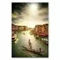Preview: Gondeln gleiten über den Canal Grande in Venedig, vorbei an historischen Gebäuden, dramatischer Himmel im Hintergrund. Preview: Gondeln gleiten über den Canal Grande in Venedig, vorbei an historischen Gebäuden, dramatischer Himmel im Hintergrund.
