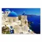 Preview: Lebendige Farben prägen den Ausblick auf die strahlend blauen Kuppeln der orthodoxen Kirchen auf Santorini. Preview: Lebendige Farben prägen den Ausblick auf die strahlend blauen Kuppeln der orthodoxen Kirchen auf Santorini.