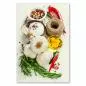 Preview: Knoblauch, Rosmarin, Chili und Gewürze neben Olivenöl und Spaghetti auf weißem Holztisch, fest für die Sinne! Preview: Knoblauch, Rosmarin, Chili und Gewürze neben Olivenöl und Spaghetti auf weißem Holztisch, fest für die Sinne!