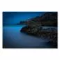 Preview: Mystische Abendstimmung an der Küste, Felsen ragen aus Wasser, Wellen rollen sanft an den Strand. Preview: Mystische Abendstimmung an der Küste, Felsen ragen aus Wasser, Wellen rollen sanft an den Strand.