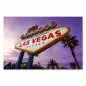 Preview: Berühmtes Vegas-Schild leuchtet bei Sonnenuntergang, Symbol für Unterhaltung und Nachtleben. Preview: Berühmtes Vegas-Schild leuchtet bei Sonnenuntergang, Symbol für Unterhaltung und Nachtleben.