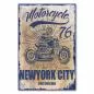 Preview: Motorradfahrer rast in den Sonnenuntergang - Motorcycle Motiv aus New York City. Preview: Motorradfahrer rast in den Sonnenuntergang - Motorcycle Motiv aus New York City.