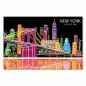 Preview: Lebendige Zeichnung der New Yorker Skyline mit der Brooklyn Bridge im Vordergrund und bunten Akzenten. Preview: Lebendige Zeichnung der New Yorker Skyline mit der Brooklyn Bridge im Vordergrund und bunten Akzenten.