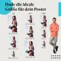 Preview: Wähle die ideale Postergröße: Durchtrainierte Frau mit Hantel - Stärke und Fitness.