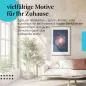 Preview: Leinwandbild "Galaktisches Auge: Spirale im Sternenmeer". Wanddeko für alle, die die Schönheit des Weltraums lieben. Preview: Leinwandbild "Galaktisches Auge: Spirale im Sternenmeer". Wanddeko für alle, die die Schönheit des Weltraums lieben.