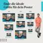 Preview: Finde die ideale Postergröße: Bergsee im Herbst, Holzboote, bunte Bäume. Preview: Finde die ideale Postergröße: Bergsee im Herbst, Holzboote, bunte Bäume.