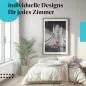Preview: Schlafzimmer Deko: Minimalistisches Zimmer mit "London Bus" Poster. Wanddeko für Reiseliebhaber. Preview: Schlafzimmer Deko: Minimalistisches Zimmer mit "London Bus" Poster. Wanddeko für Reiseliebhaber.