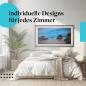 Preview: Schlafzimmer Deko: Modernes Schlafzimmer mit "Blaue Stunde am Strand" Poster. Wanddeko für Strandliebhaber.