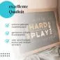 Preview: Gerahmtes Bild "Work Hard Play Hard" - Motivierender Spruch, klare Botschaft. Preview: Gerahmtes Bild "Work Hard Play Hard" - Motivierender Spruch, klare Botschaft.