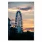 Preview: Weißes Riesenrad vor Abendhimmel, Blick über nächtliche Stadt. Preview: Weißes Riesenrad vor Abendhimmel, Blick über nächtliche Stadt.