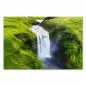Preview: Mächtiger Skogafoss Wasserfall, grüne Landschaft, Island. Preview: Mächtiger Skogafoss Wasserfall, grüne Landschaft, Island.