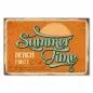 Preview: Orangefarbenes Retro Schild mit dem Schriftzug "Summertime" und "Beach Party" sowie Sonnenuntergang und Sonnenbrille. Preview: Orangefarbenes Retro Schild mit dem Schriftzug "Summertime" und "Beach Party" sowie Sonnenuntergang und Sonnenbrille.