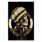 Preview: Ein Totenkopf mit Dreadlocks und Mütze vor Peace-Zeichen in Sepia. Friedliche Botschaft.
