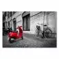 Preview: Rote Vespa in römischer Gasse, schwarz-weiß, nur Vespa farbig. Preview: Rote Vespa in römischer Gasse, schwarz-weiß, nur Vespa farbig.
