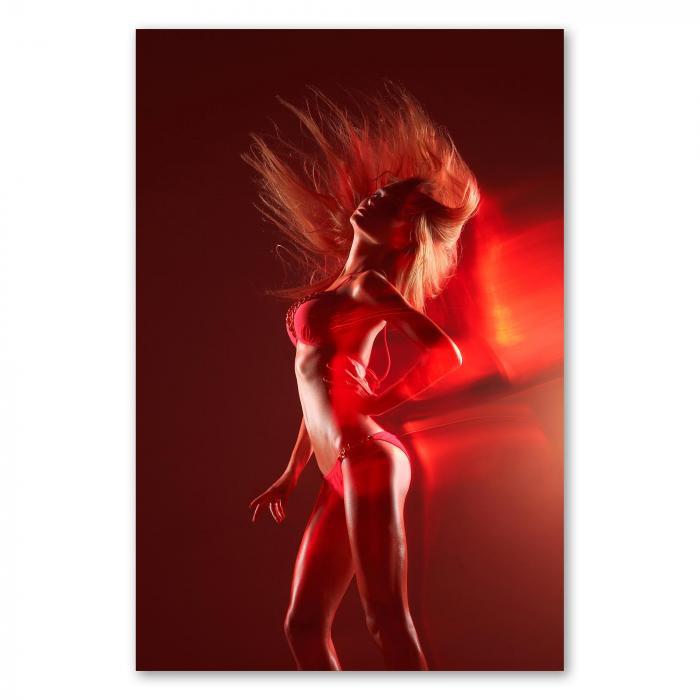 Preview: Junge Frau im roten Bikini | Dynamischer Moment 1343