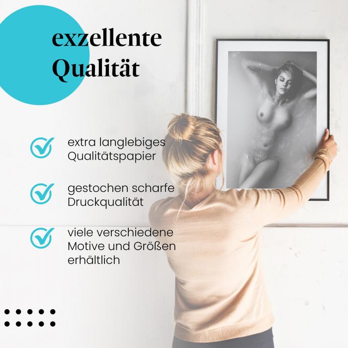 Preview: Entspannte Schönheit: Frau im Wasser | Postereck 0501