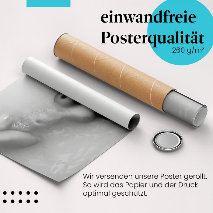 Preview: Entspannte Schönheit: Frau im Wasser | Postereck 0501