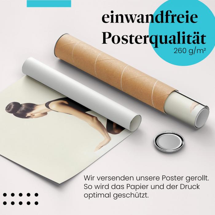 Preview: Junge Frau in Dessous auf einer Bank | Postereck 1715