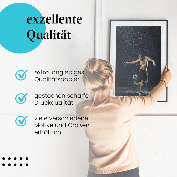 Preview: Fußballkunst im Regen: Eleganz &… | Postereck 1091