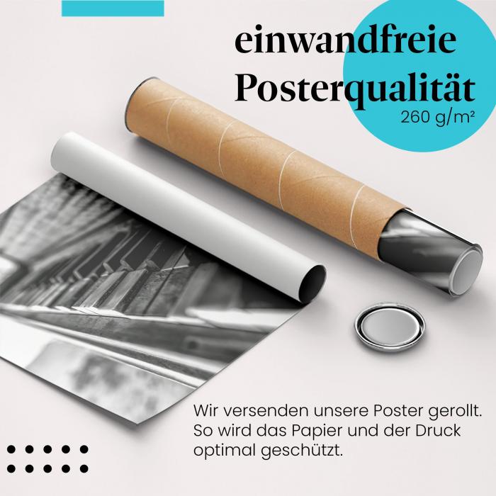 Gerolltes Poster "Klaviertasten". Musik & Geschichte, sicher verpackt.