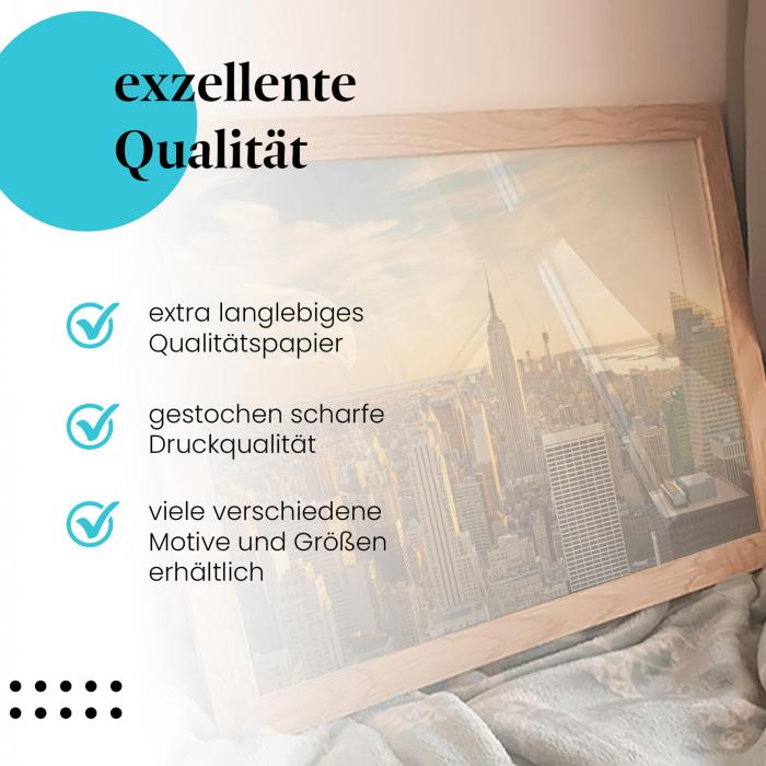 Gerahmtes Wandbild "New York Skyline, Abendlicht". Hochwertiger Druck, verschiedene Größen erhältlich.