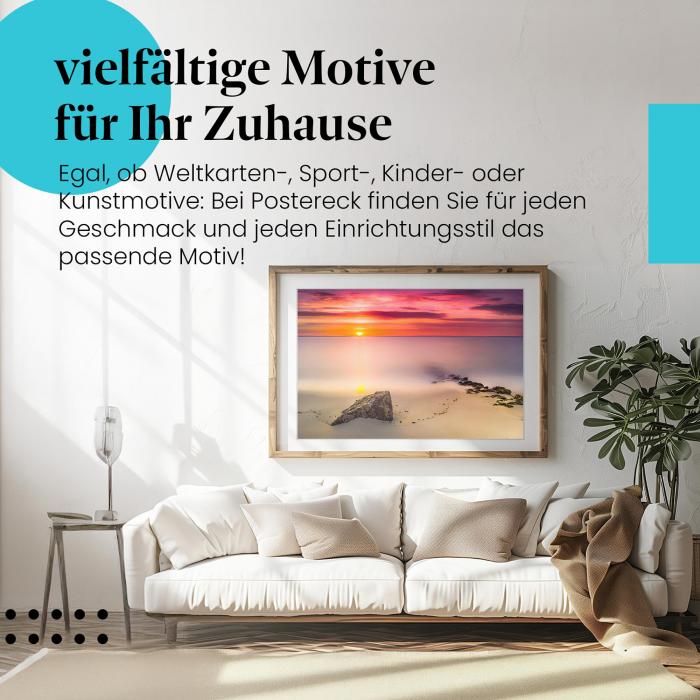 Stylisches Leinwandbild: Magischer Moment: Sonnenuntergang am Meer mit Felsen im Vordergrund.
