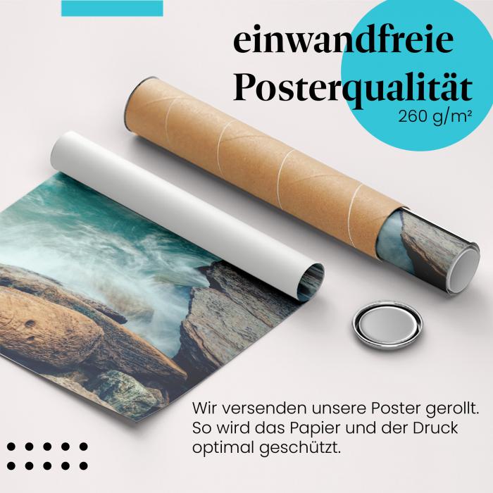 Gerolltes Poster "Sturm an der Küste". Mächtige Natur, sicher verpackt.