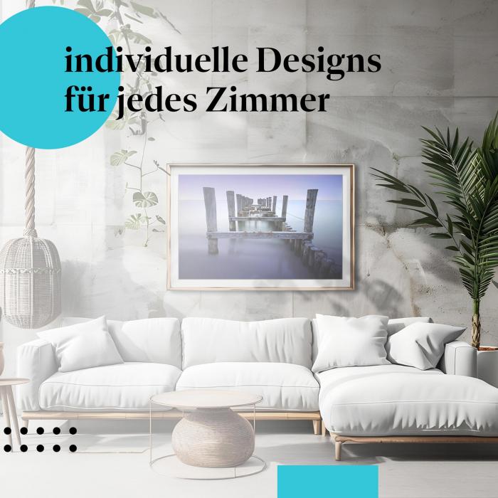 Meeresposter: "Einsamkeit am Steg" - Verlassener Steg & Himmel