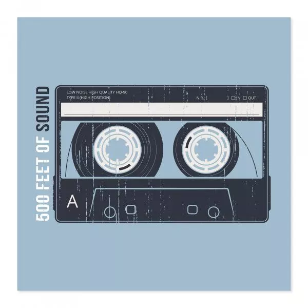Retro-Kassette im Vintage-Stil - nostalgisches Motiv für Musikliebhaber. Retro-Kassette im Vintage-Stil - nostalgisches Motiv für Musikliebhaber.