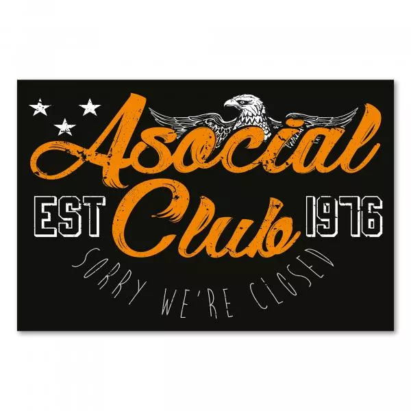 Vintage-Logo mit Adler & Schriftzug "Asocial Club - Est. 1976 - Sorry We're Closed". Vintage-Logo mit Adler & Schriftzug "Asocial Club - Est. 1976 - Sorry We're Closed".