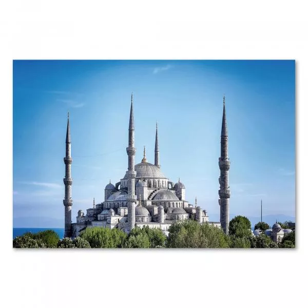 Die Blaue Moschee in Istanbul - ein imposantes Bauwerk mit sechs Minaretten. Die Blaue Moschee in Istanbul - ein imposantes Bauwerk mit sechs Minaretten.