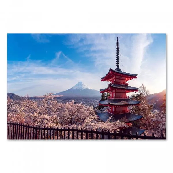 Chureito Pagode, blühende Kirschbäume, majestätischer Fuji im Hintergrund - Frühling. Chureito Pagode, blühende Kirschbäume, majestätischer Fuji im Hintergrund - Frühling.