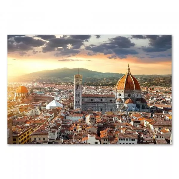 Panorama von Florenz bei Sonnenuntergang, Dom & rote Dächer erstrahlen. Panorama von Florenz bei Sonnenuntergang, Dom & rote Dächer erstrahlen.