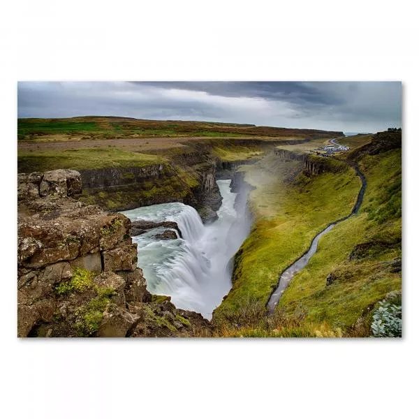 Panorama: Gullfoss Wasserfall (Island), Wassermassen stürzen in Tiefe, Gischtwolke. Panorama: Gullfoss Wasserfall (Island), Wassermassen stürzen in Tiefe, Gischtwolke.