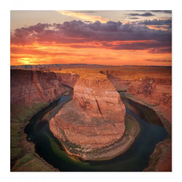 Luftaufnahme: Horseshoe Bend (Grand Canyon), Colorado River, Sonnenuntergang. Luftaufnahme: Horseshoe Bend (Grand Canyon), Colorado River, Sonnenuntergang.