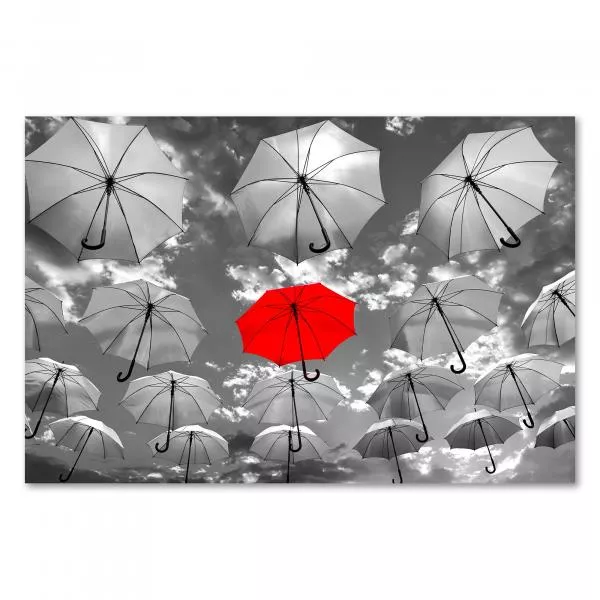 Viele weiße Regenschirme, ein roter Regenschirm sticht heraus - Individualität. Viele weiße Regenschirme, ein roter Regenschirm sticht heraus - Individualität.