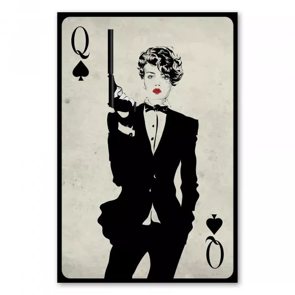 Schwarz-weiß Illustration einer stilvollen Frau im Anzug mit Pistole auf einer Spielkarte (Pik Dame). Schwarz-weiß Illustration einer stilvollen Frau im Anzug mit Pistole auf einer Spielkarte (Pik Dame).