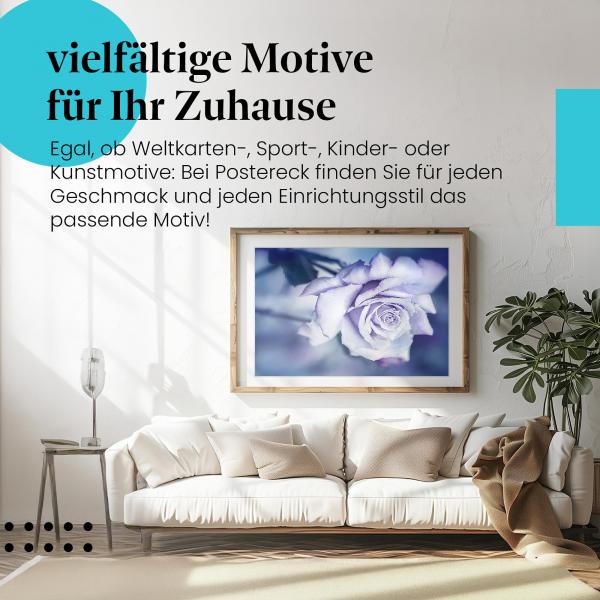 Dieses Leinwandbild der blauen Rose mit Tautropfen ist ein romantischer Blickfang und ein Symbol für Schönheit und Reinheit.