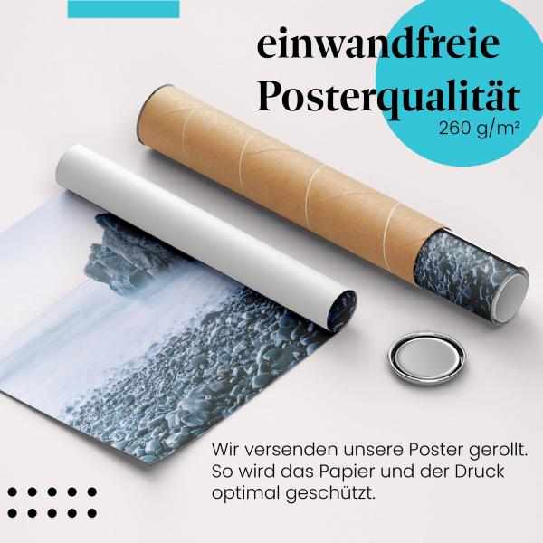 Gerolltes Poster "Felsen & Meer". Küstenlandschaft, sicher verpackt.