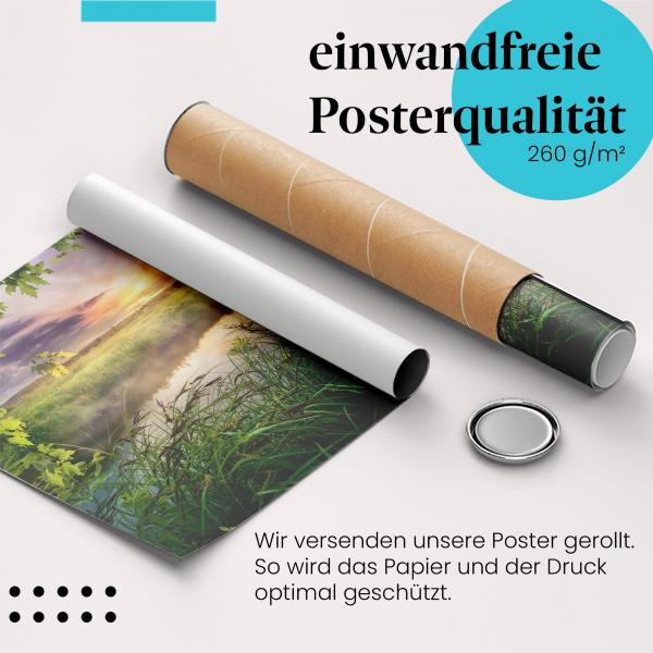 Gerolltes Poster "Flusslandschaft". Abendliche Idylle, sicher verpackt.