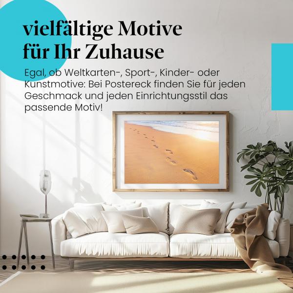 Dieses Leinwandbild mit den Fußspuren im Sand versprüht Urlaubsfeeling und ist ein Symbol für Freiheit.